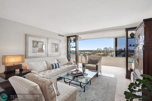 Foto del edificio - 215 N Birch Rd