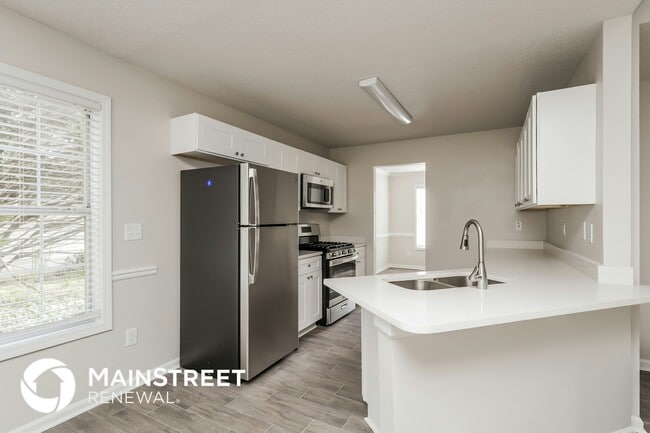 Building Photo - 750 Stonehaven Chase
