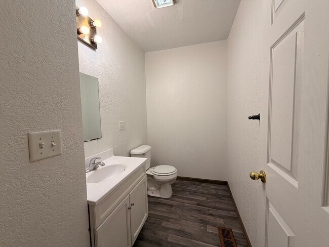 Building Photo - 3 bed 1.5 bath House in Rockwell City $920