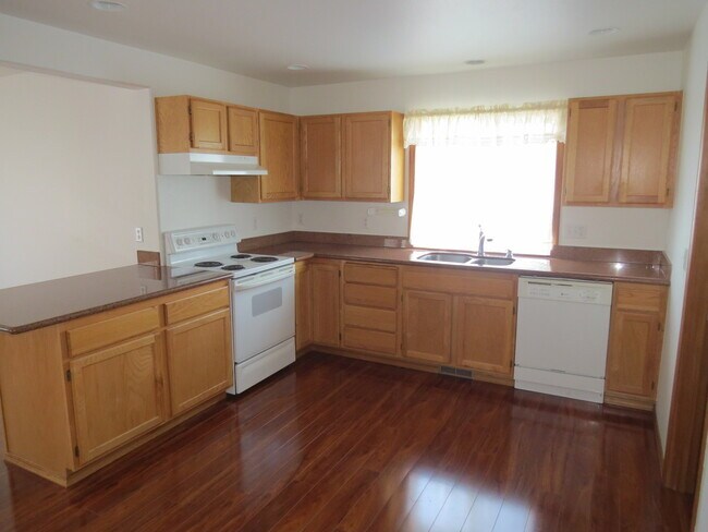 Foto del edificio - Beautiful 3 Bedroom, 2.5 Bathroom Home on ...