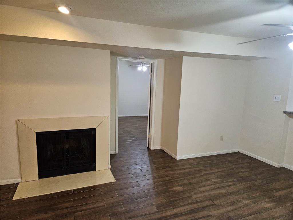 Foto principal - 2425 Holly Hall St
