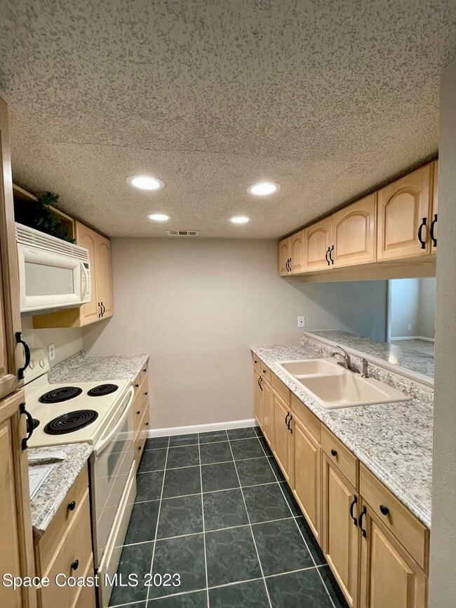 Building Photo - 1664 Sunny Brook Ln