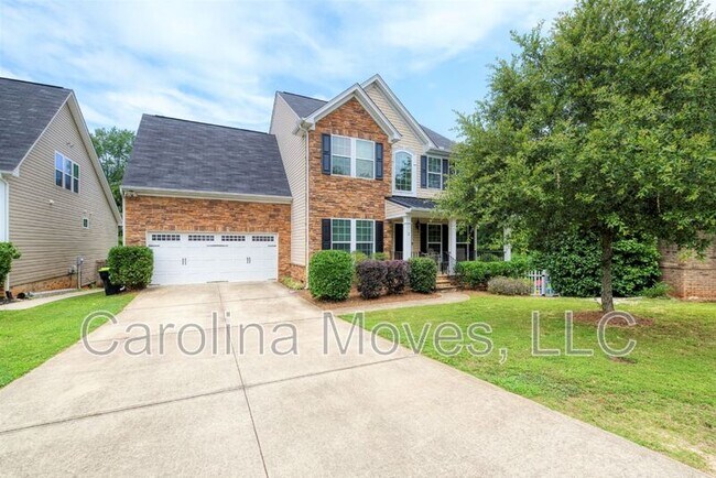 Photo - 2 Roanoke Way House