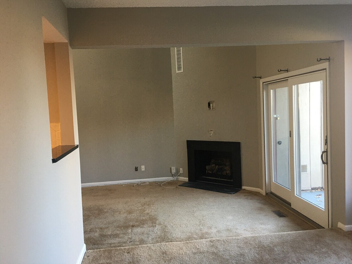 211 Uxbridge, Cherry Hill, NJ 08034 Townhome Rentals in Cherry Hill