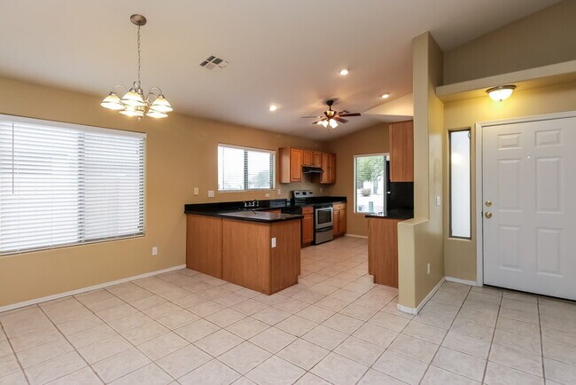 Foto del edificio - 2213 W St Charles Ave