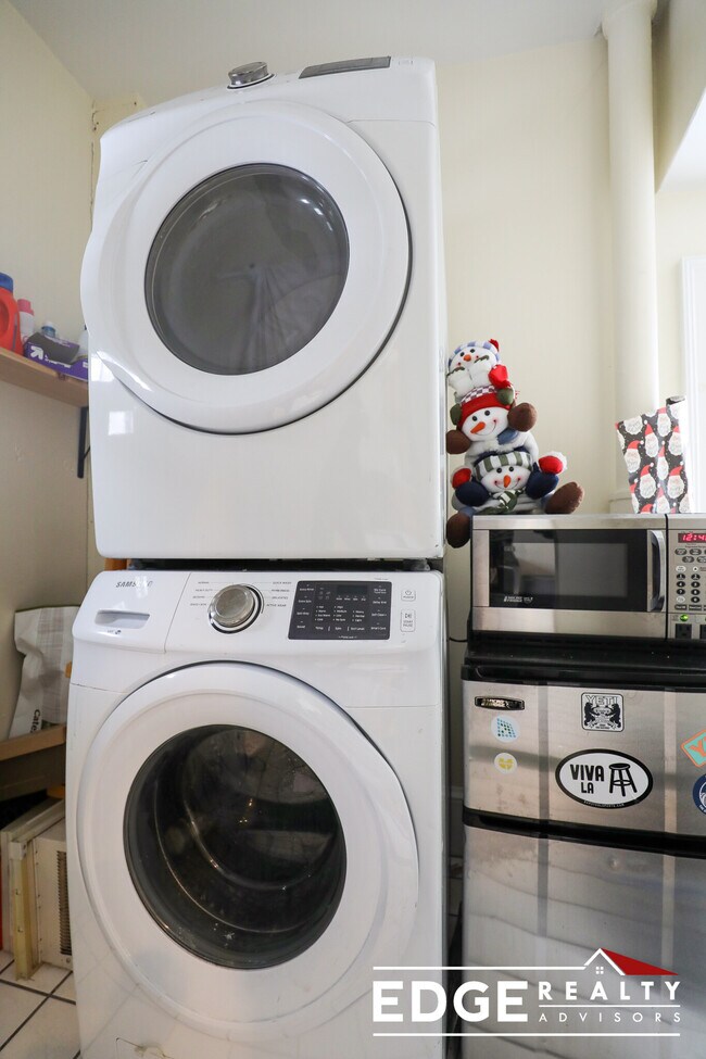 Foto del edificio - 10 Woodmont St