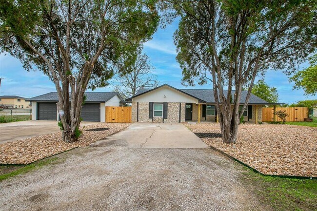 Building Photo - 4613 Joseph St