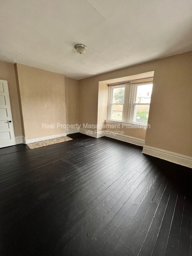 Photo - 218 Kearsarge St Apartment