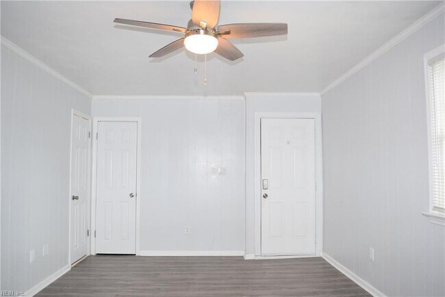 Foto del edificio - 1312 Sparrow Rd