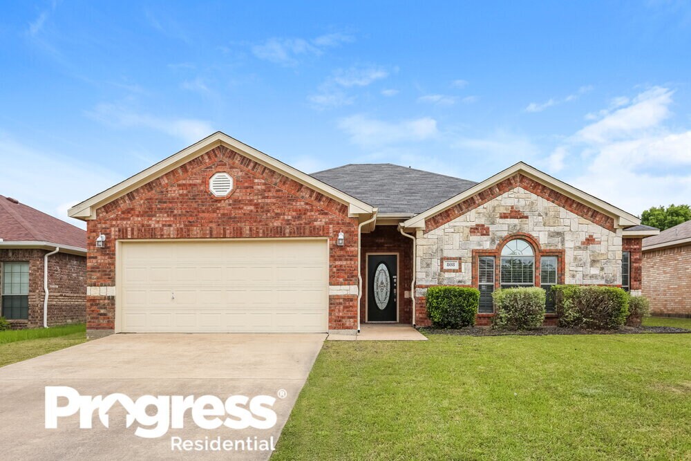 Foto principal - 808 Dakota Ln