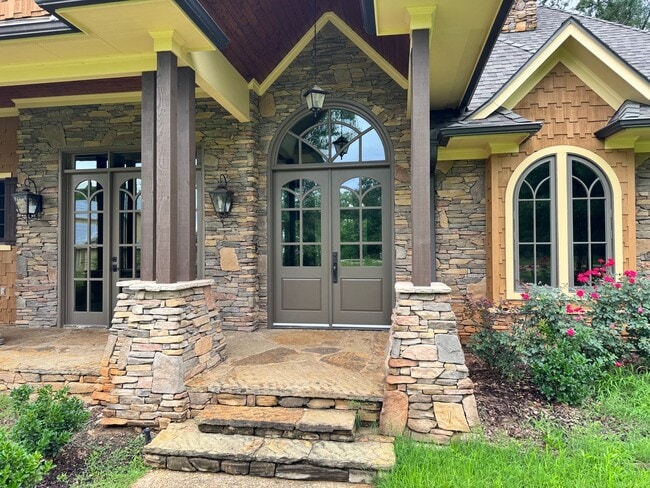 Building Photo - 21220 Gatlinburg Rd