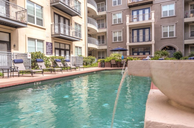 La Maison River Oaks Apartments - Houston, TX | Apartments.com