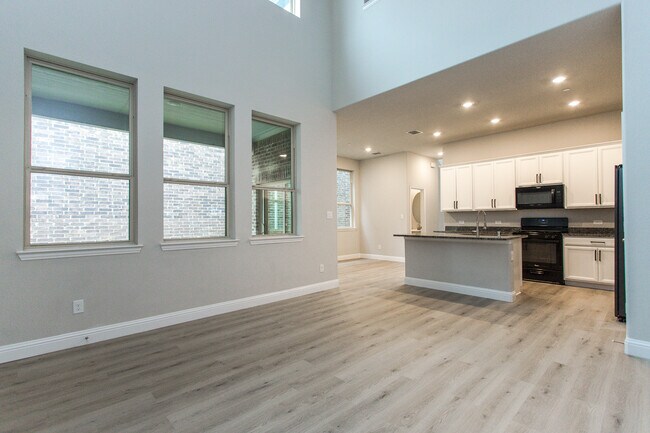 Foto del edificio - 7504 Palisades Dr