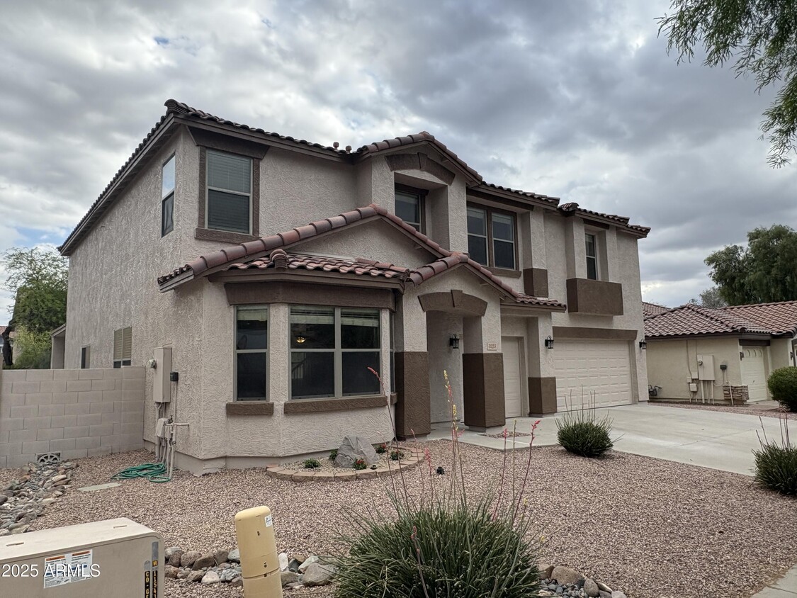 Primary Photo - 3223 W Desert Vista Trail