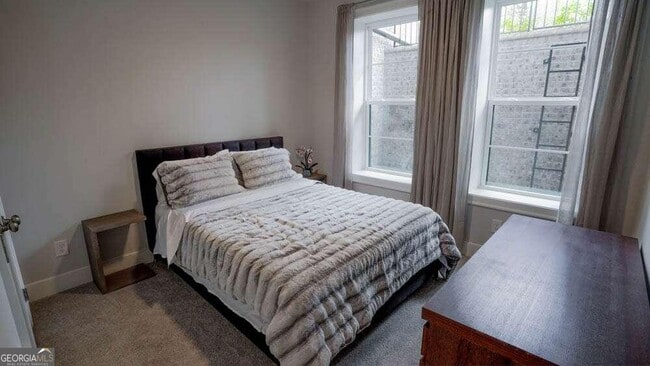 Foto del edificio - 2155 Burnside Dr NW