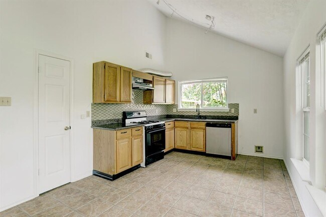 Foto del edificio - 910 Country Pl Blvd