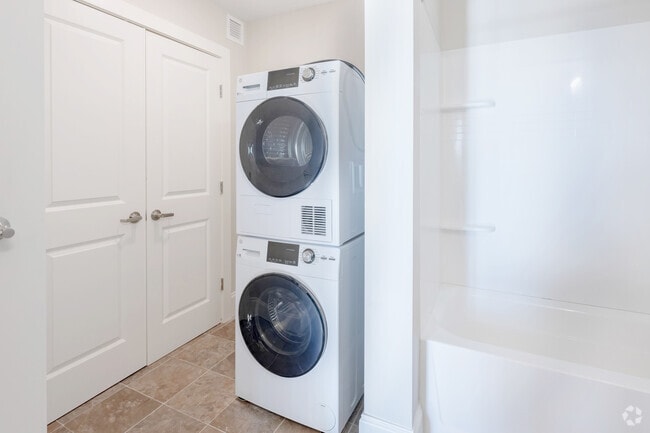 2BR, 1BA With Loft - 1,425SF - King Philip Lofts