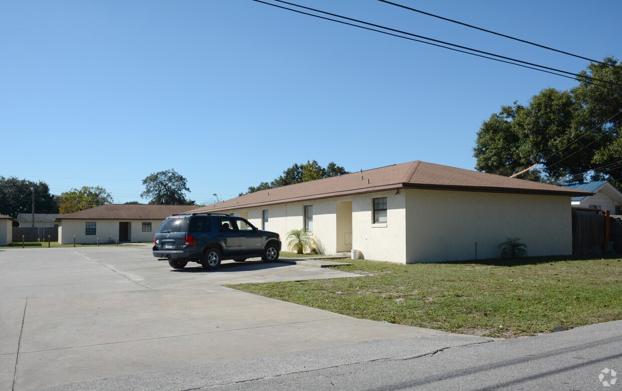 Building Photo - 6910 Goodyear Ave