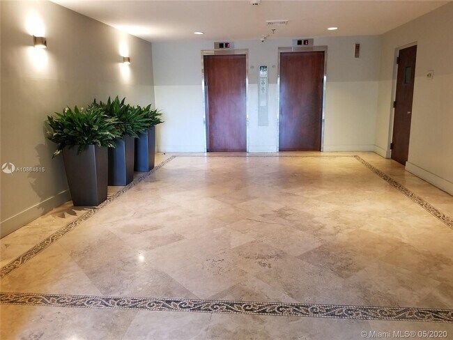Foto del edificio - 1610 Lenox Ave