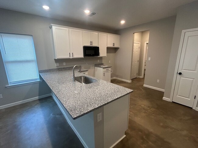 Building Photo - 3318 Tutwiler Ave