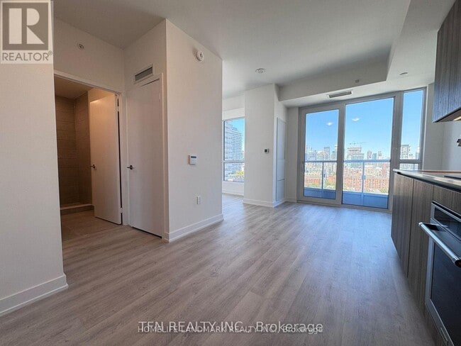 Photo du bâtiment - 15 Richardson St