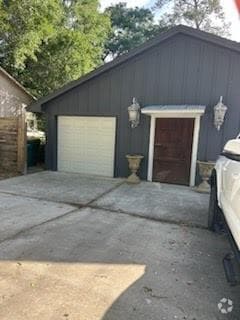 Building Photo - 1604 Hailey St