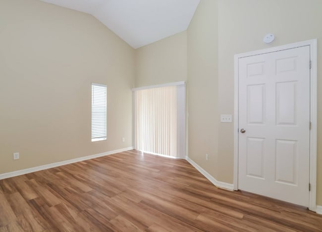 Building Photo - 6906 Cetera Way
