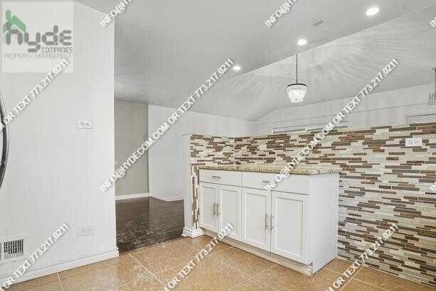 Foto del edificio - 524 E 89th Pl