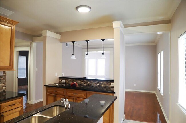 Building Photo - 2515 Arbor St