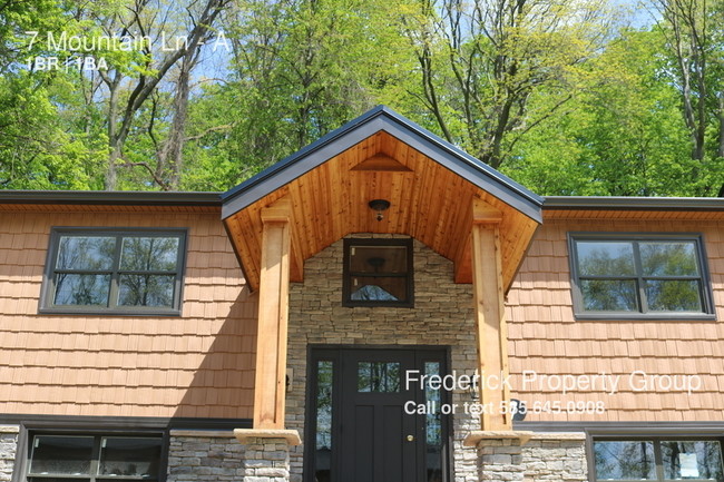 Building Photo - 7 Mountain Ln