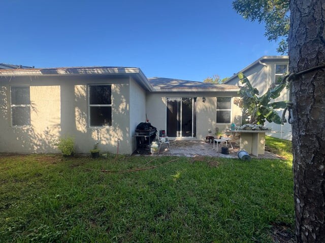 Foto del edificio - 2468 Timber Forest Dr