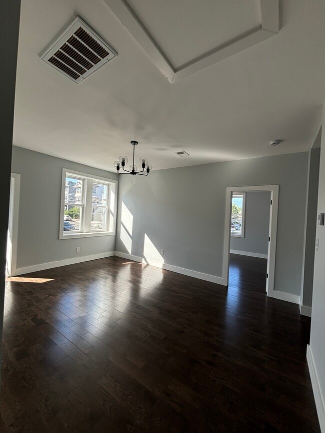 308 Renner Ave 3 - 304-306 Renner Ave