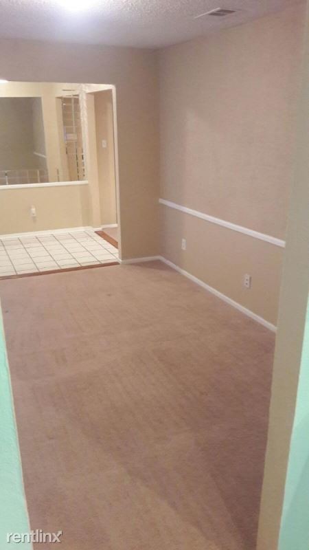 Building Photo - 3 br, 2 bath House - 8814 Deerwood Dr.