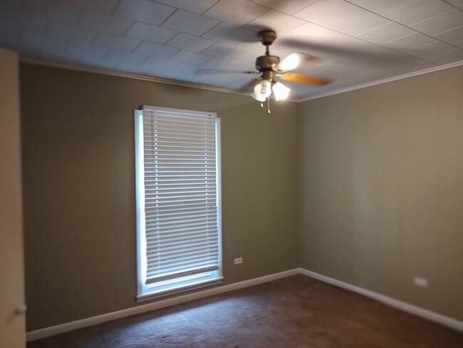 Building Photo - Home for Lease in Jennings