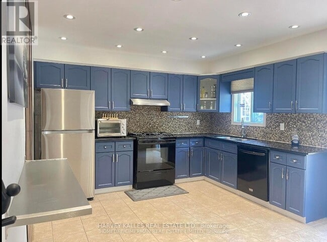 Building Photo - 394 Caledonia Rd