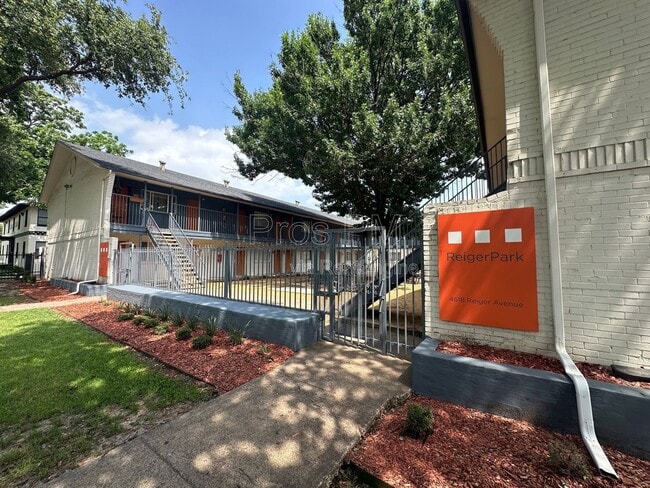 Interior Photo - Reiger Park Apartments