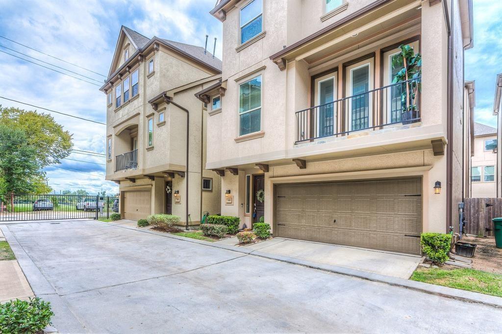 Foto principal - 444 N Live Oak St