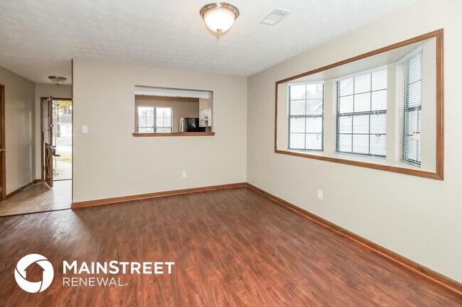 Foto del edificio - 5297 Brentwood Rd