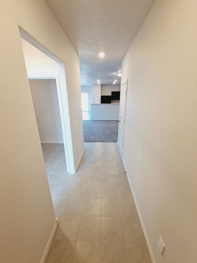 Foto del edificio - 761 Desert Senna Ave SW