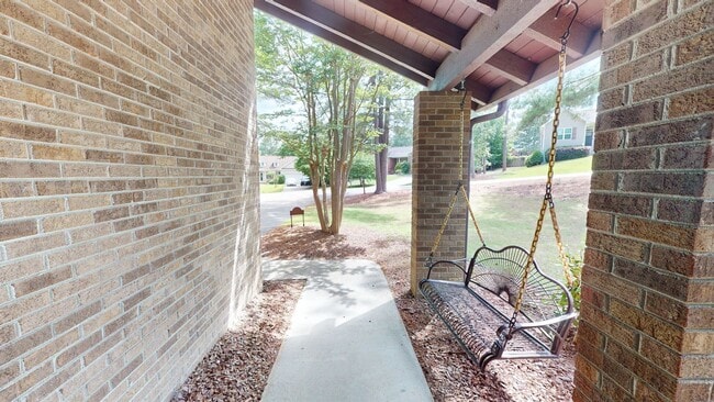 Building Photo - Cottage Style Home in Pinehurst $500 OFF 1...