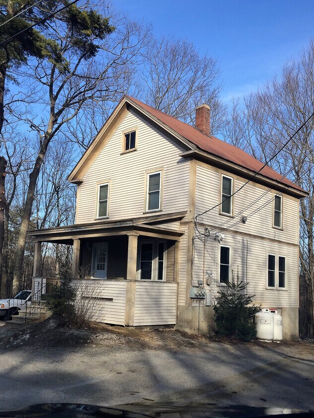 36 maple st, Limerick, ME 04048 Townhouse for Rent in Limerick, ME