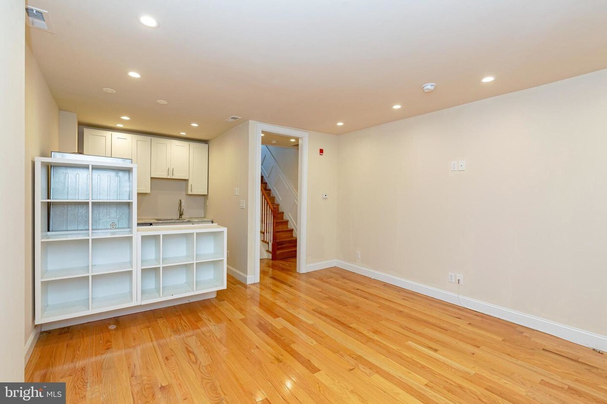 Foto principal - 2213 Pine St