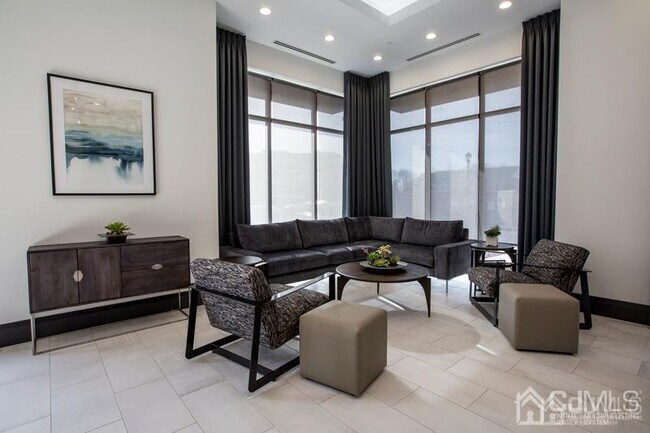 Foto del edificio - 1104 Pine Valley Way