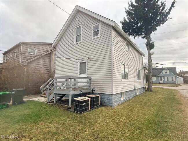 Foto del edificio - 12809 McCracken Rd