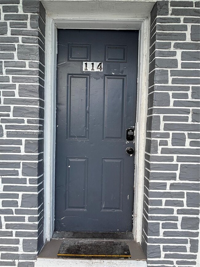 Building Photo - 1843 Dewey St
