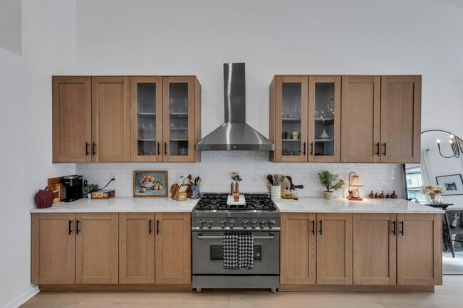 Foto del edificio - 2639 Berber St