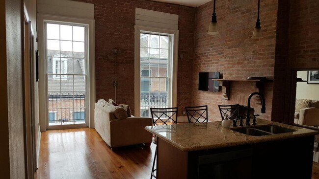Building Photo - 1224 Decatur St