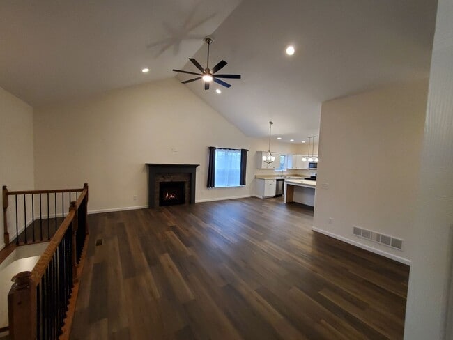 Foto del edificio - Charming 3-bedroom/2-bathroom duplex home in Washington, IL