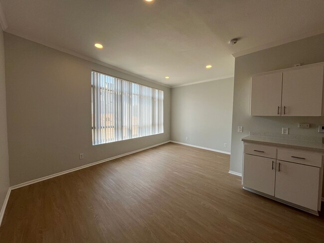 Foto del interior - 14900 Moorpark Street