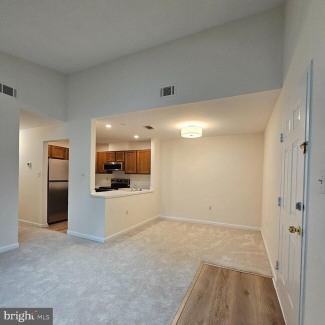 Building Photo - 7705 Lexton Pl